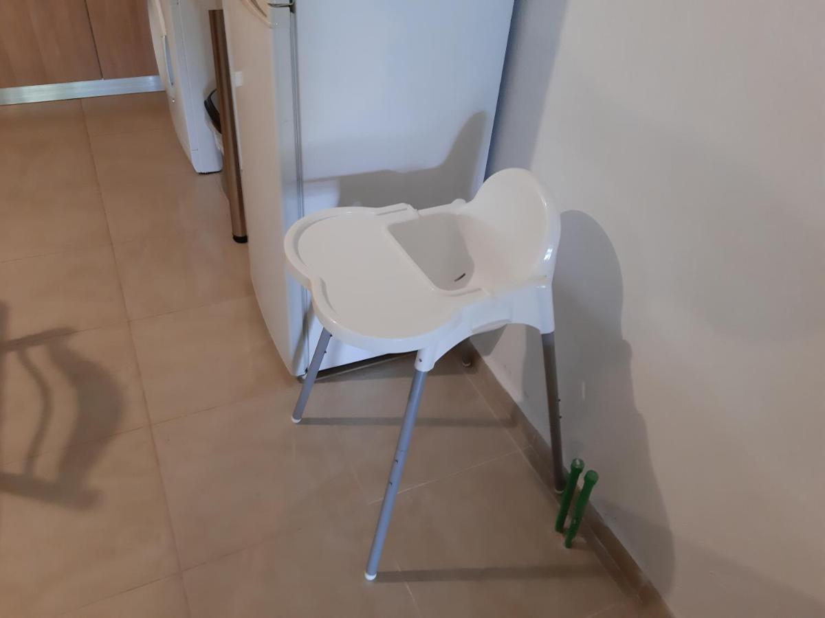 Maria Lemoni Swimming Pool Apartment Nea Skioni Bagian luar foto
