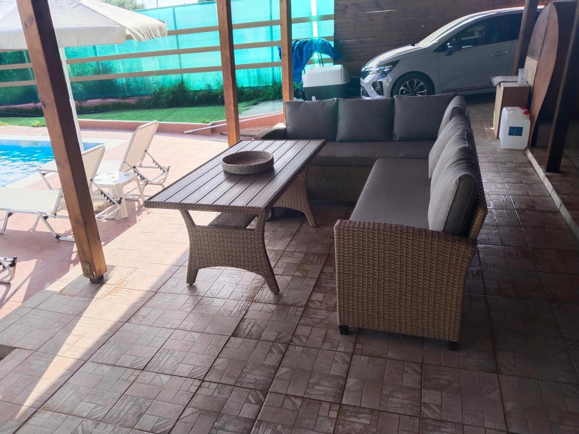 Maria Lemoni Swimming Pool Apartment Nea Skioni Bagian luar foto